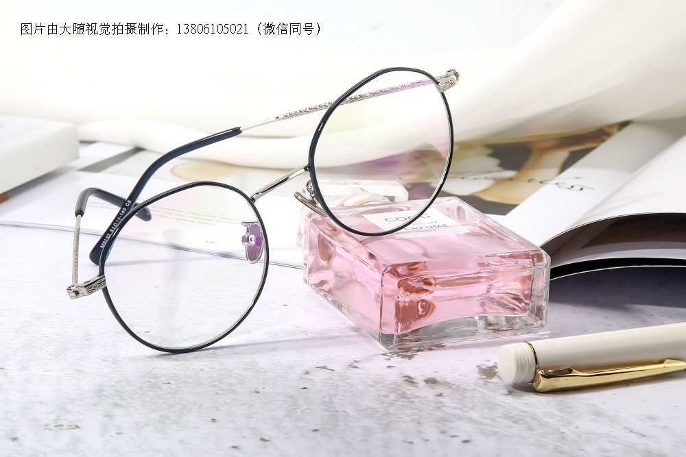 欧式浮雕花纹金属复古圆框产品照